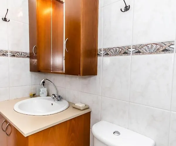 Reel Paradise Villa, Cyprus Vila *