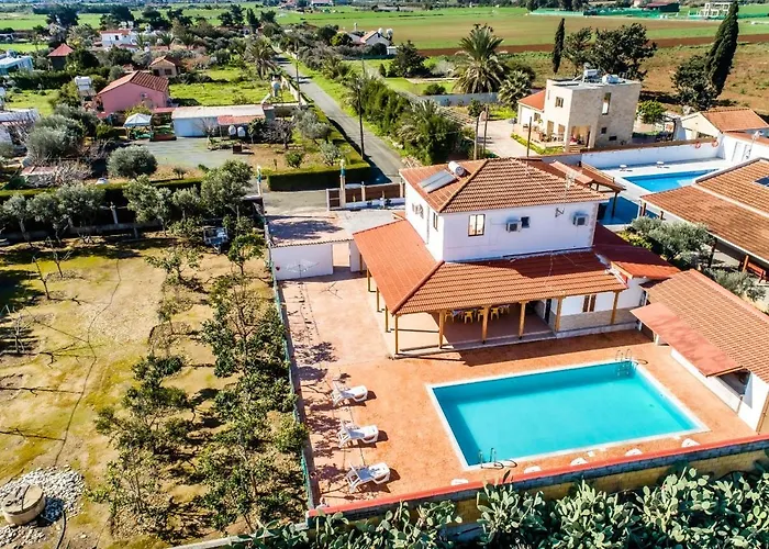 Reel Paradise Villa, Cyprus Vila